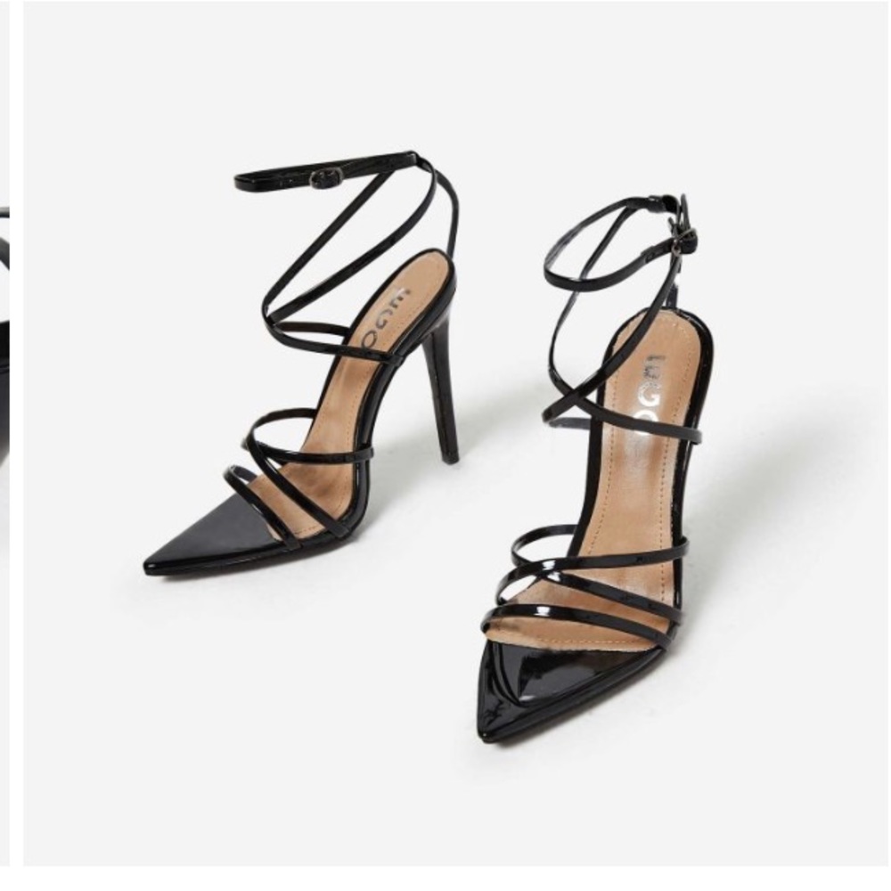 US size 7/UK size 5 Brand New Black Sandal